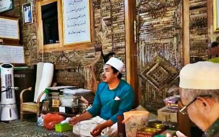 Acara Ramah Tamah dan Ngalap Berkah bersama Romo Yai Kholil As’ad