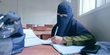 Oleh : Nur Aida Mahasiswa STIT Raden Santri Gresik.