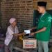 Peduli Warga Kurang Mampu, Ketua Ansor Gus Nanang Bantu Ibu Sulaima dengan Paket Sembako